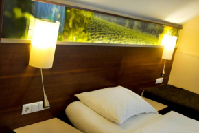 Stacher Wein und Bett, Bad Pirawarth, Österreich, Bad Pirawarth, Österreich